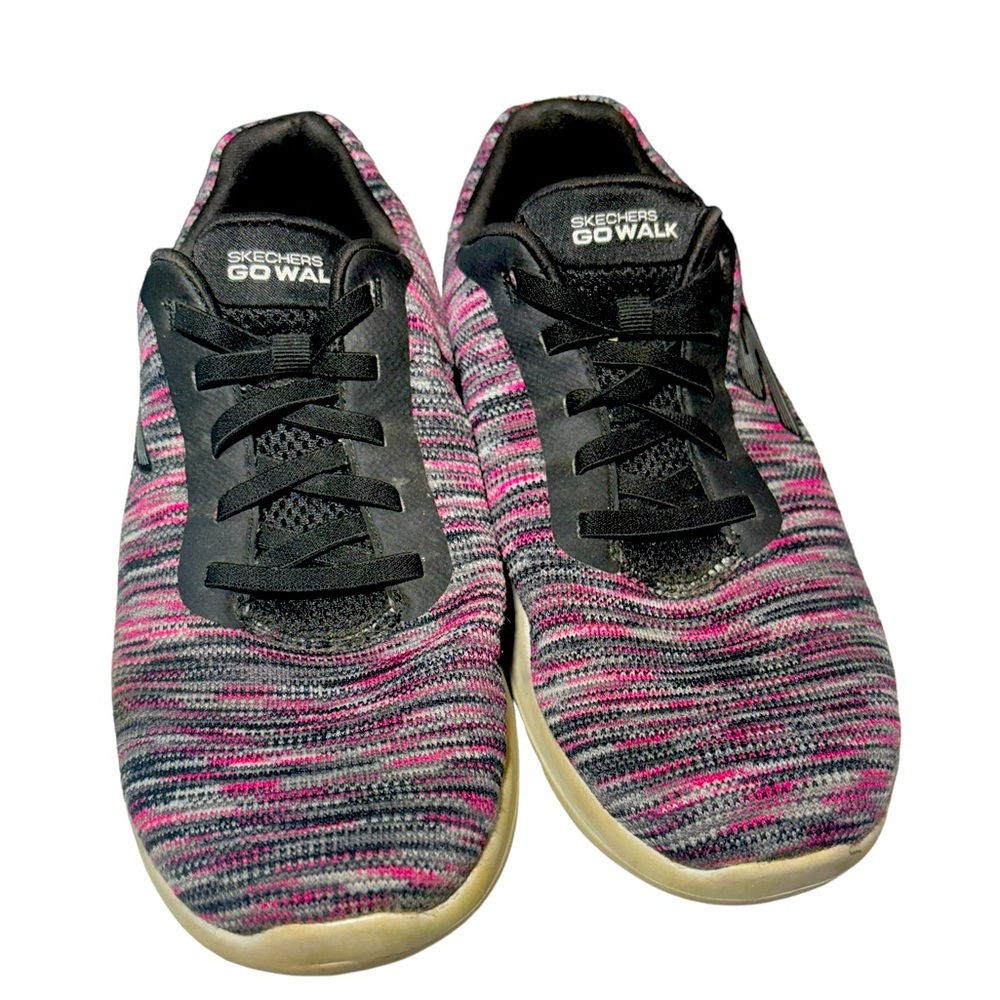Skechers GOwalk Classic Washable Bungee Sneakers